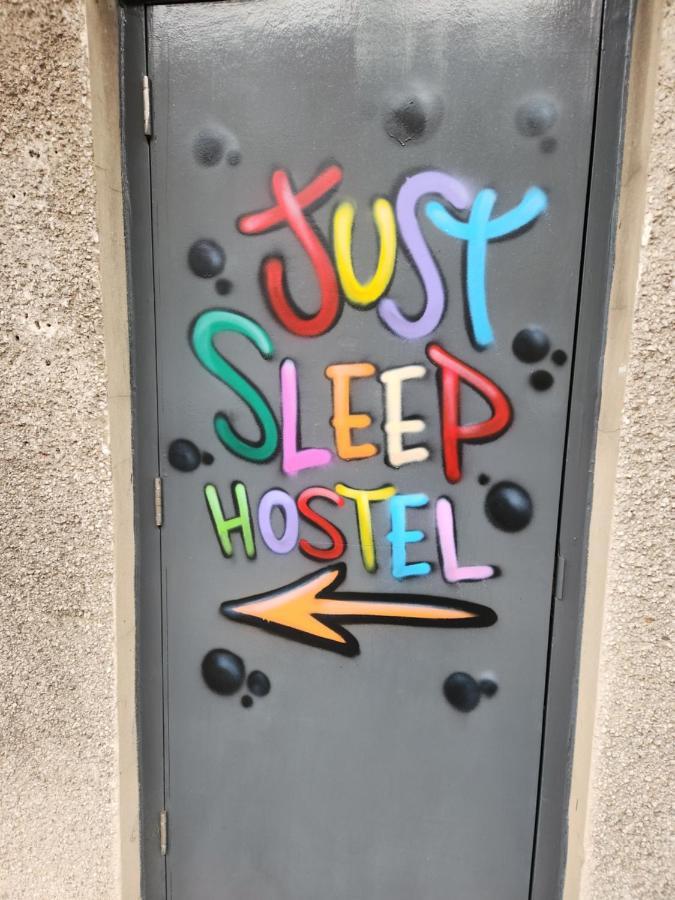 Just Sleep Hostel เอดินบะระ ภายนอก รูปภาพ